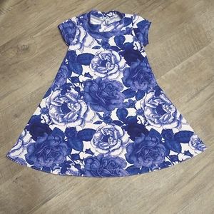 Size 4 various shades of blue and white floral Bonnie Jean dress